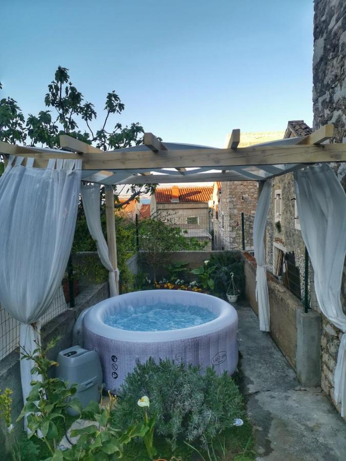 Kaleta Apartman Kali Exteriör bild