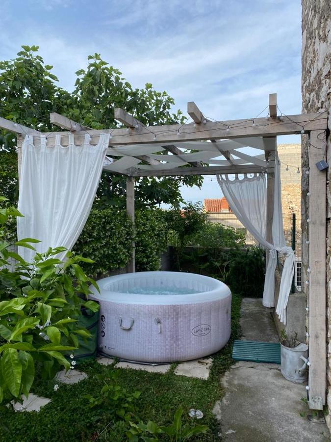 Kaleta Apartman Kali Exteriör bild